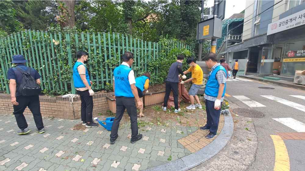 그림입니다.원본 그림의 이름: CLP00005bb4000e.bmp원본 그림의 크기: 가로 1433pixel, 세로 807pixel